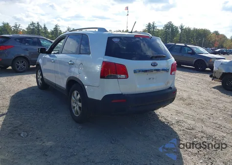 2013 Kia Sorento Lx V6 из США, поврежденный, VIN 5XYKTDA2XDG368810